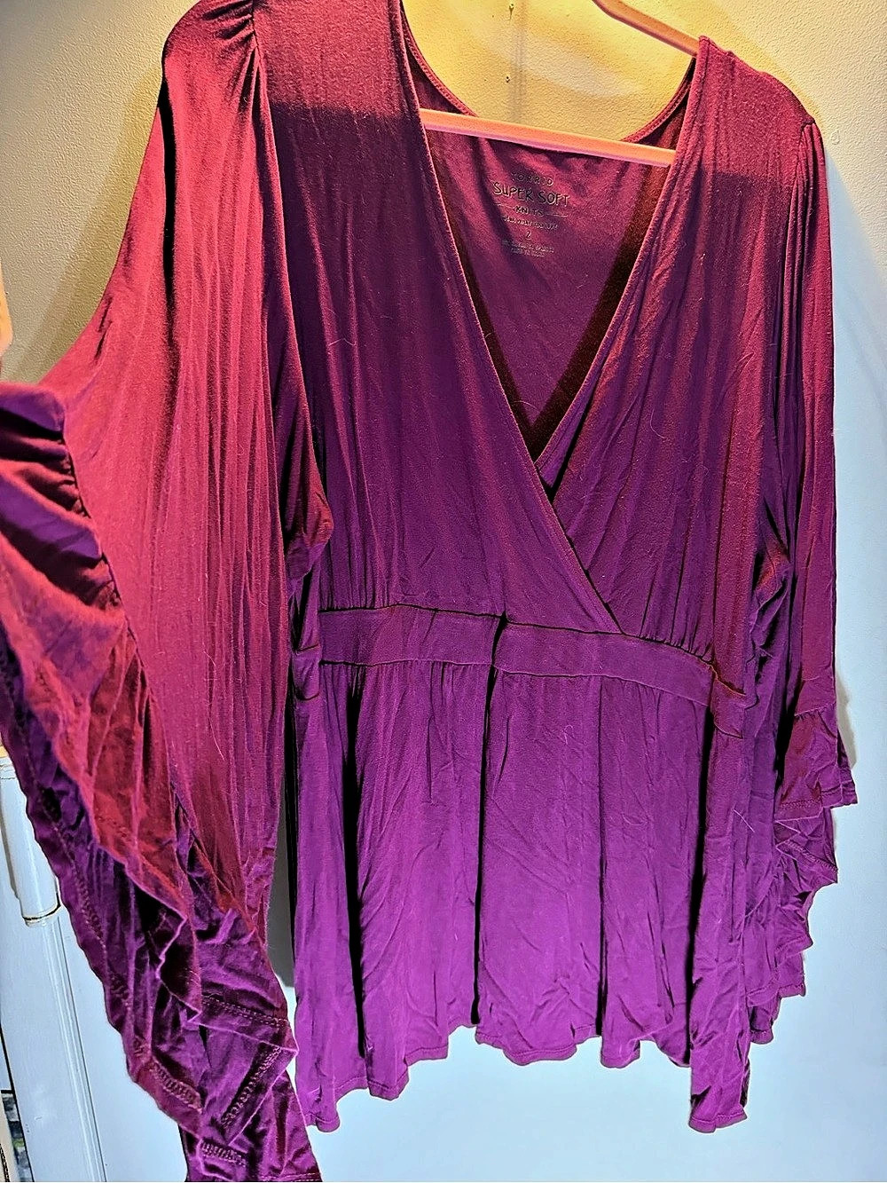 Torrid Super Soft Knits Ruffle Sleeve Tunic in Berry/ Plum Purple Size 2
